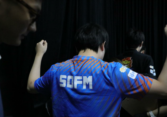 电竞比赛提供免费水服务提升赛事体验